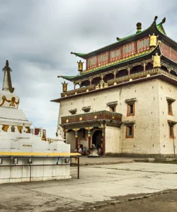 Gandantegchinlen Monastery
