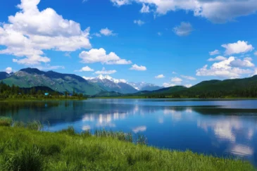 Yazevoye Lake