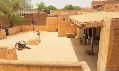 Khalifa House Museum 16