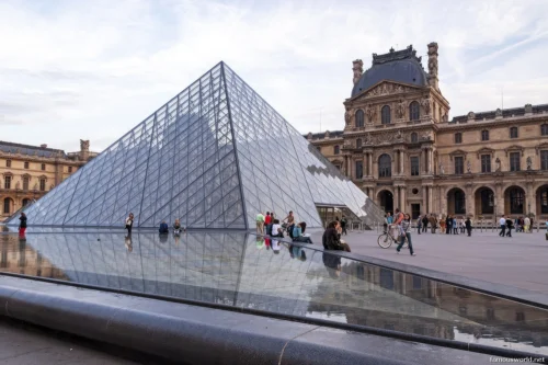 Louvre Museum 29