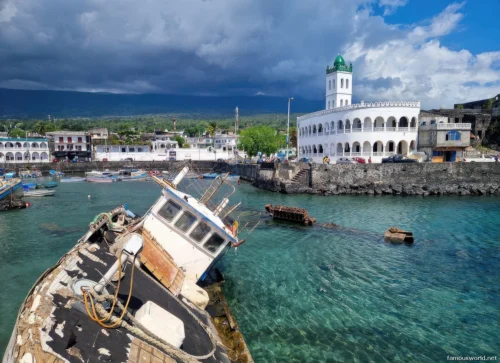 Old Friday Mosque of Moroni 06