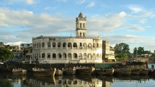 Old Friday Mosque of Moroni 17