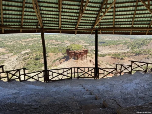 Olduvai Gorge Museum 06