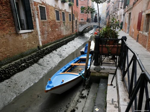 Canals of Venice 23