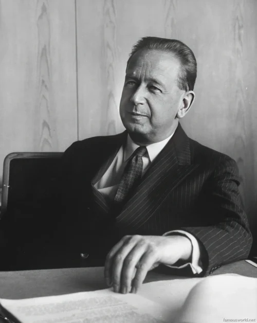 Dag Hammarskjold 25