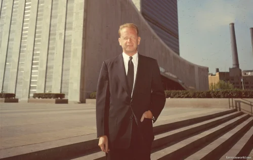 Dag Hammarskjold 28