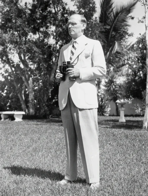 Damon Runyon – Alfred Damon Runyon 01