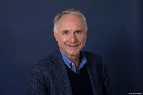 Dan Brown – Daniel Gerhard Brown 07