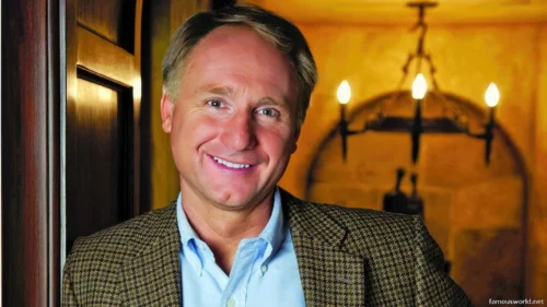 Dan Brown – Daniel Gerhard Brown 13