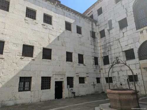 Doge Palace 16
