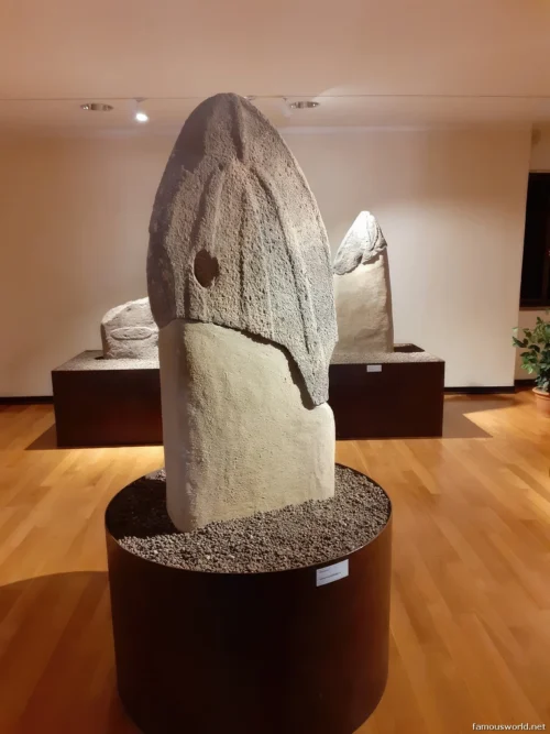 Menhir Museum 13