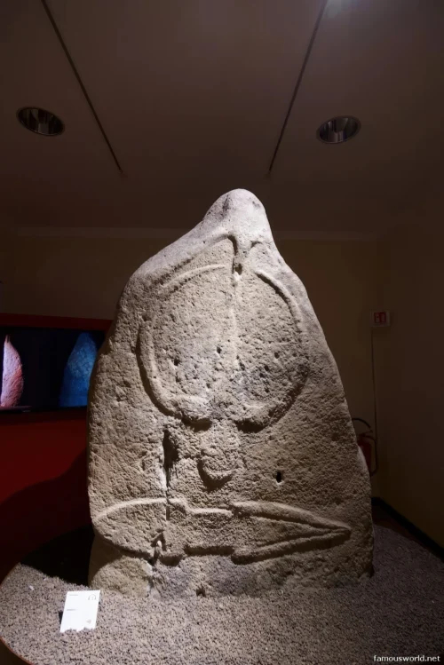 Menhir Museum 35