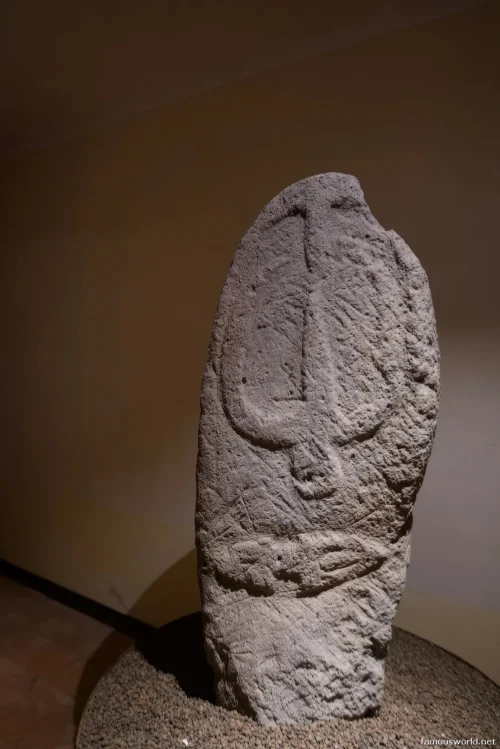Menhir Museum 36