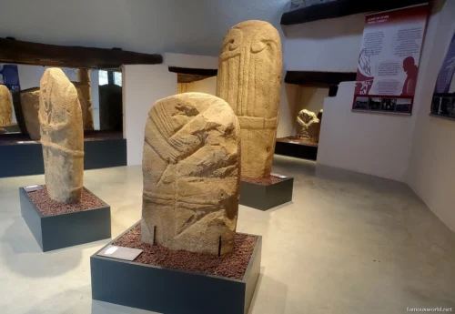 Menhir Museum 43