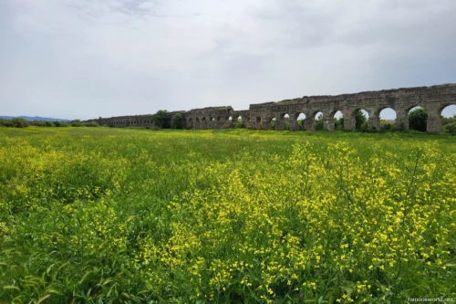 Park of the Aqueducts 24