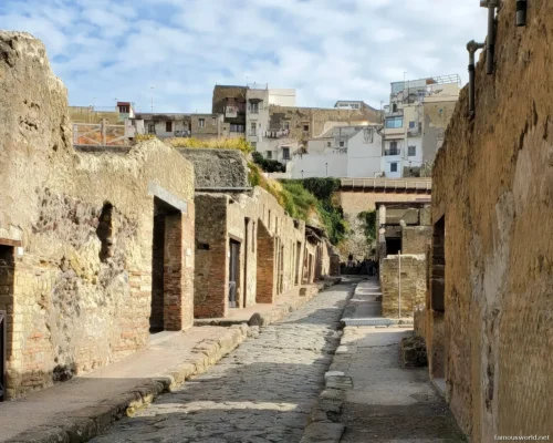 Pompeii and Herculaneum 18