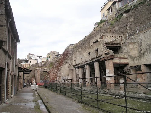 Pompeii and Herculaneum 31