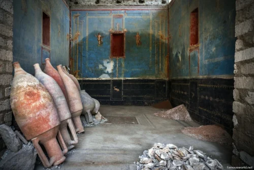 Pompeii and Herculaneum 41