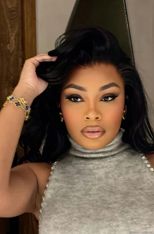 Aaliyah Jay Photos 02