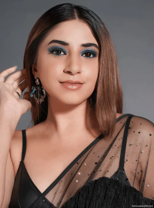 Aashna Shroff Photos 11