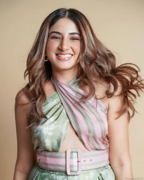 Aashna Shroff Photos 16